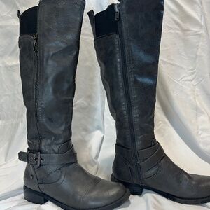 Guess boots